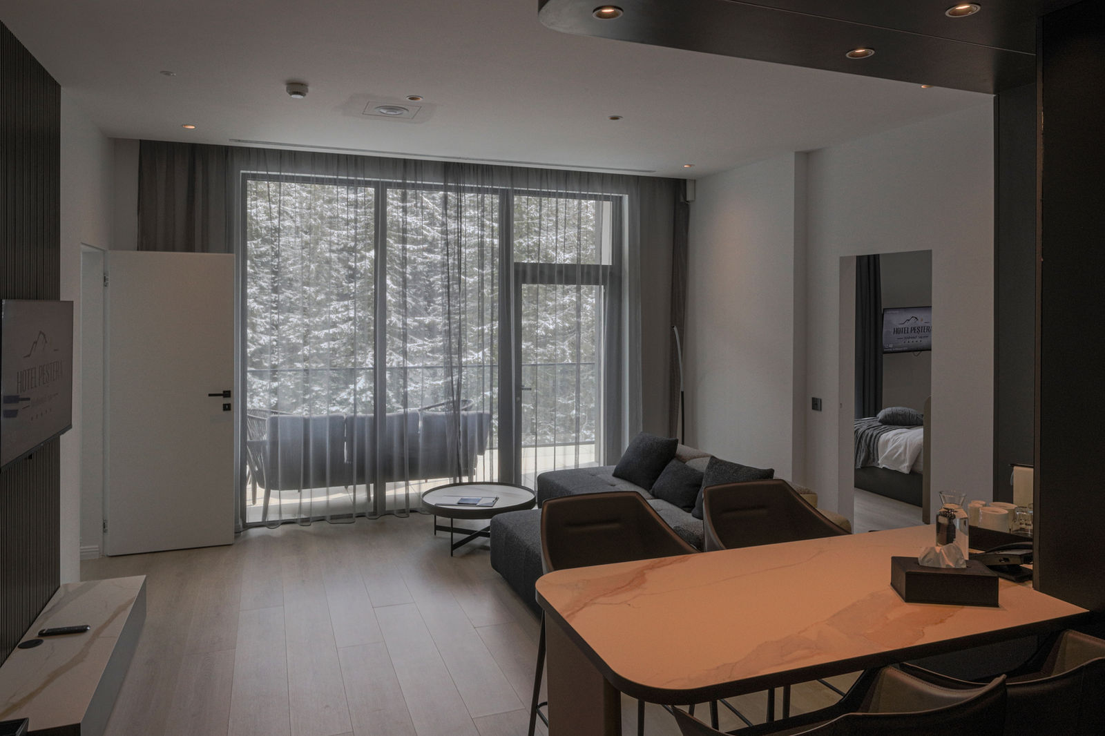 Presidential Grand Suite